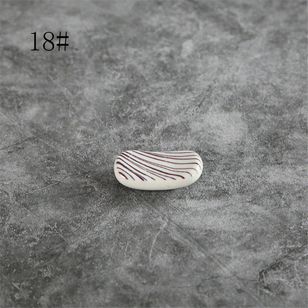 Nordic Style Underglaze Ceramic Tableware Japanese Restaurant Simple Oval Spoon Chopstick Holder Bracket Utensil