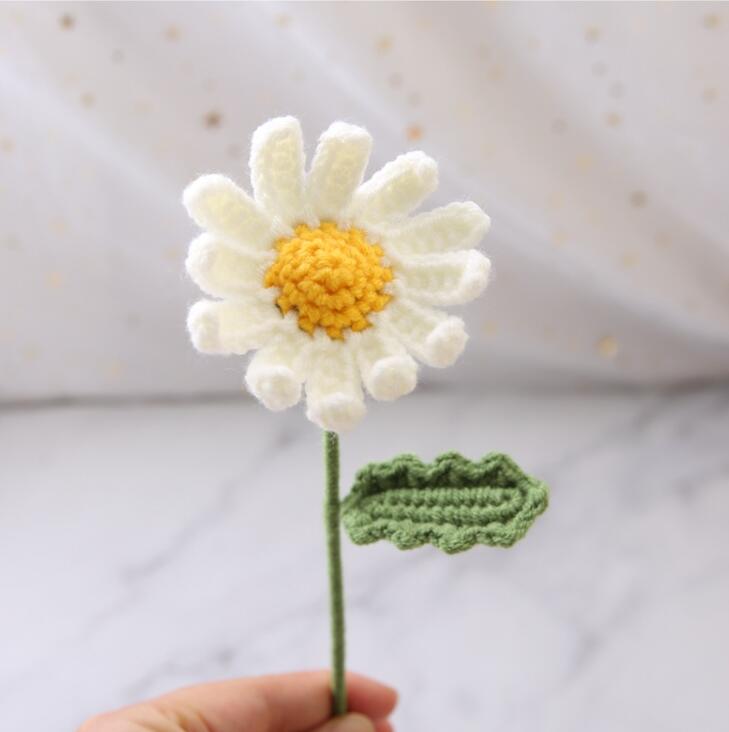 Finished 10pcs Hand-knitted Handmade Yarn Crochet Sunflower Bouquet Decorative Artificial Daisy Flowers Home Decoration