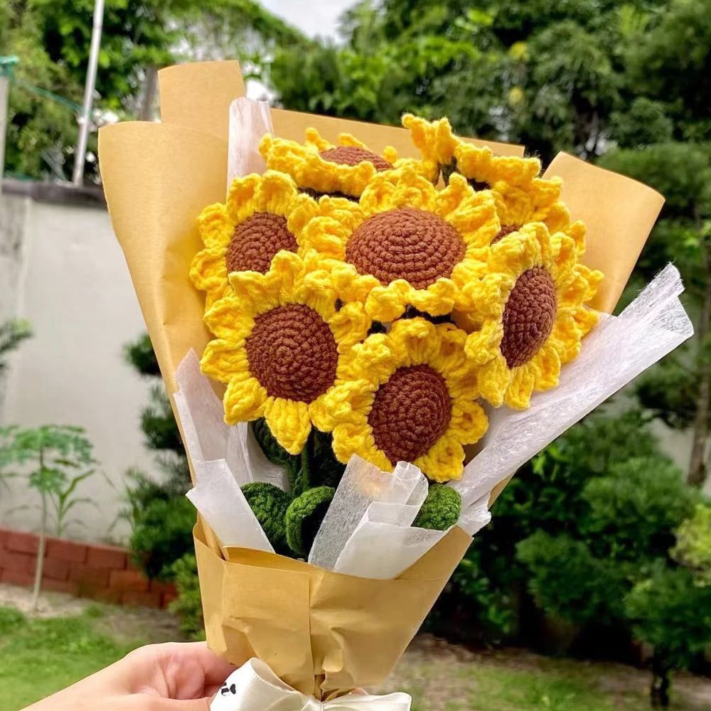 Hand-Knitted Rose Bouquet Homemade Crochet Finished Knitted Flower Sunflower Daisy Tulip Gift
