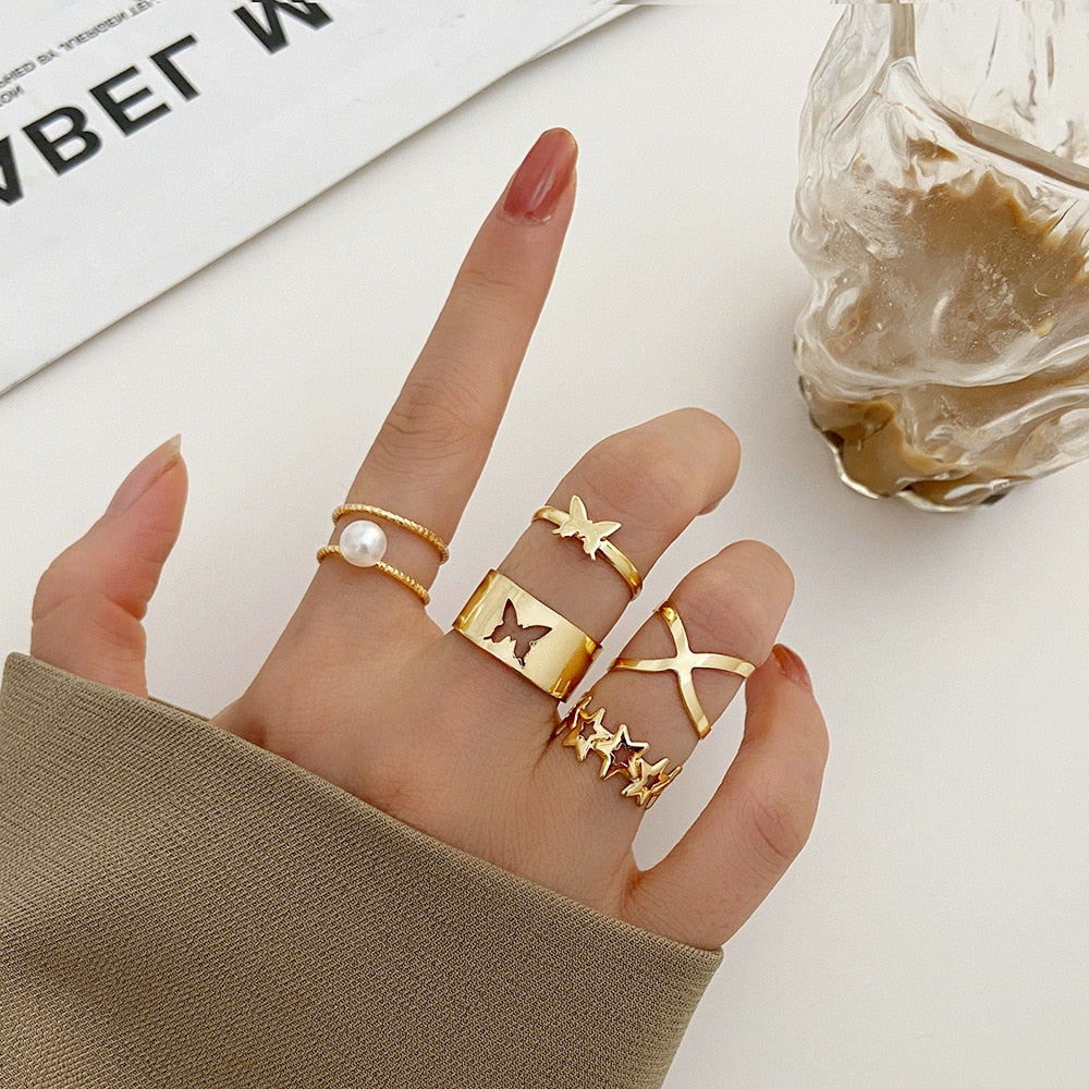 Vintage Boho Crystal Butterfly Flower Rings Set For Women Elegant Geometric Leaf Chain Tassel Knuckle Finger Rings Party Jewelry