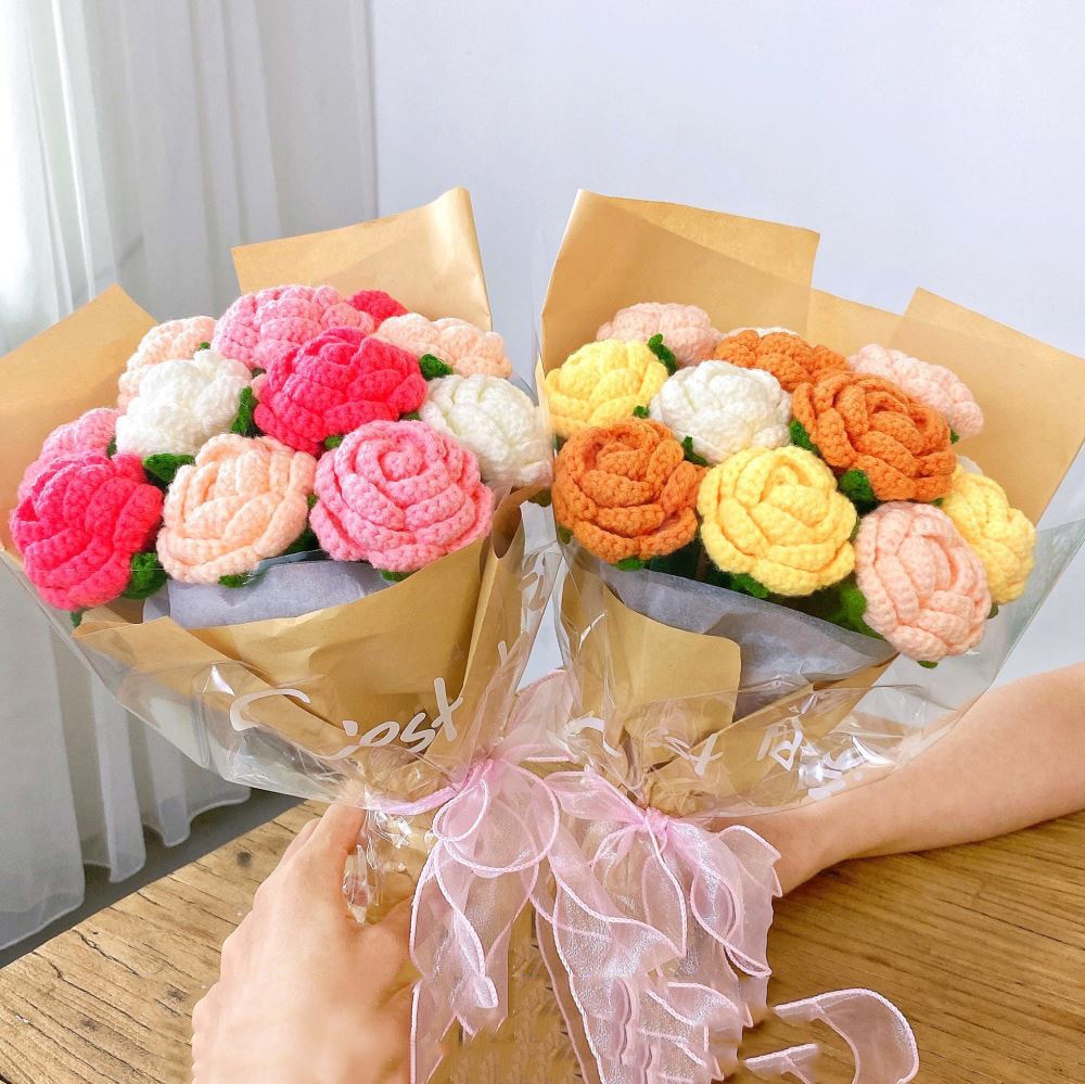 Hand-Knitted Rose Bouquet Homemade Crochet Finished Knitted Flower Sunflower Daisy Tulip Gift