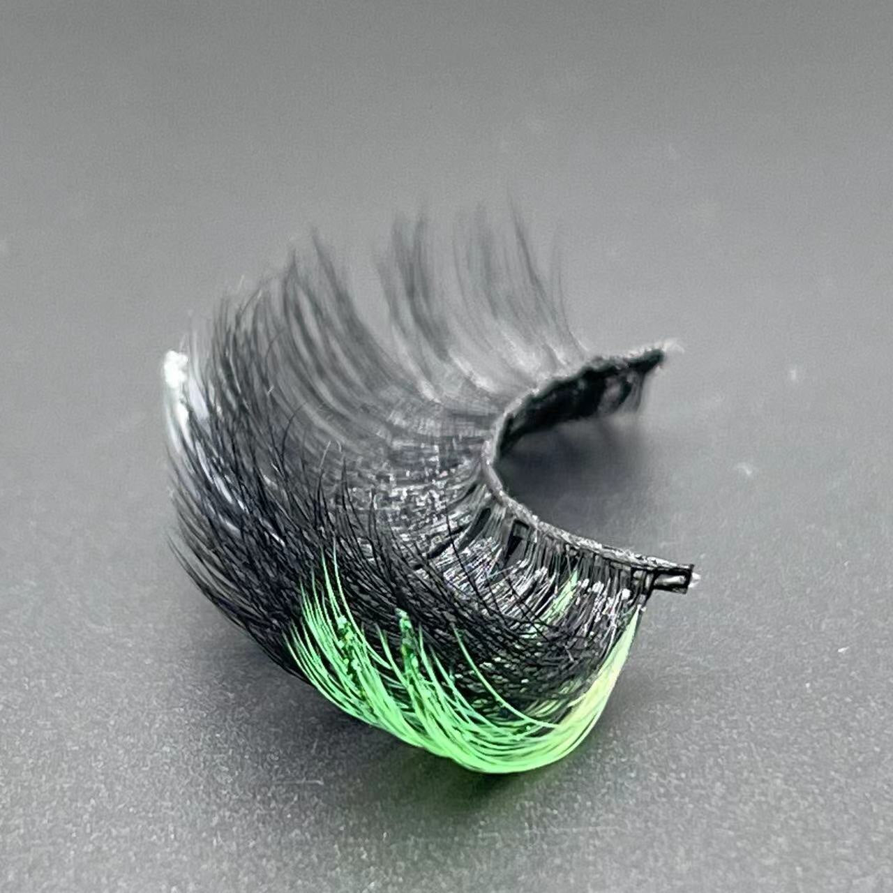 Colored Lashes Glitter Lashes Mink 15mm -20MM Fluffy Color Streaks Cosplay Makeup Beauty Eyelashes