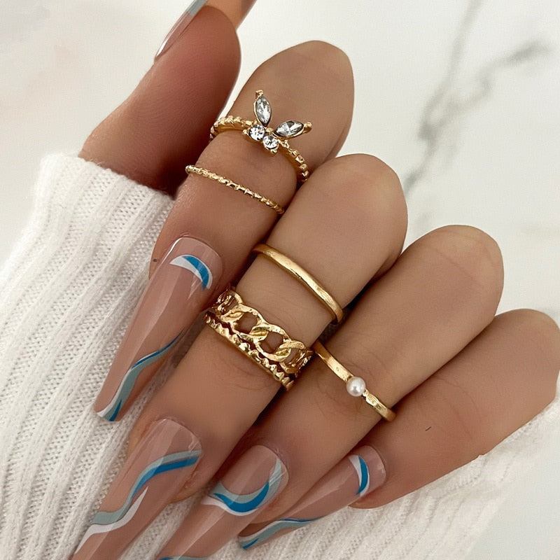 Vintage Boho Crystal Butterfly Flower Rings Set For Women Elegant Geometric Leaf Chain Tassel Knuckle Finger Rings Party Jewelry