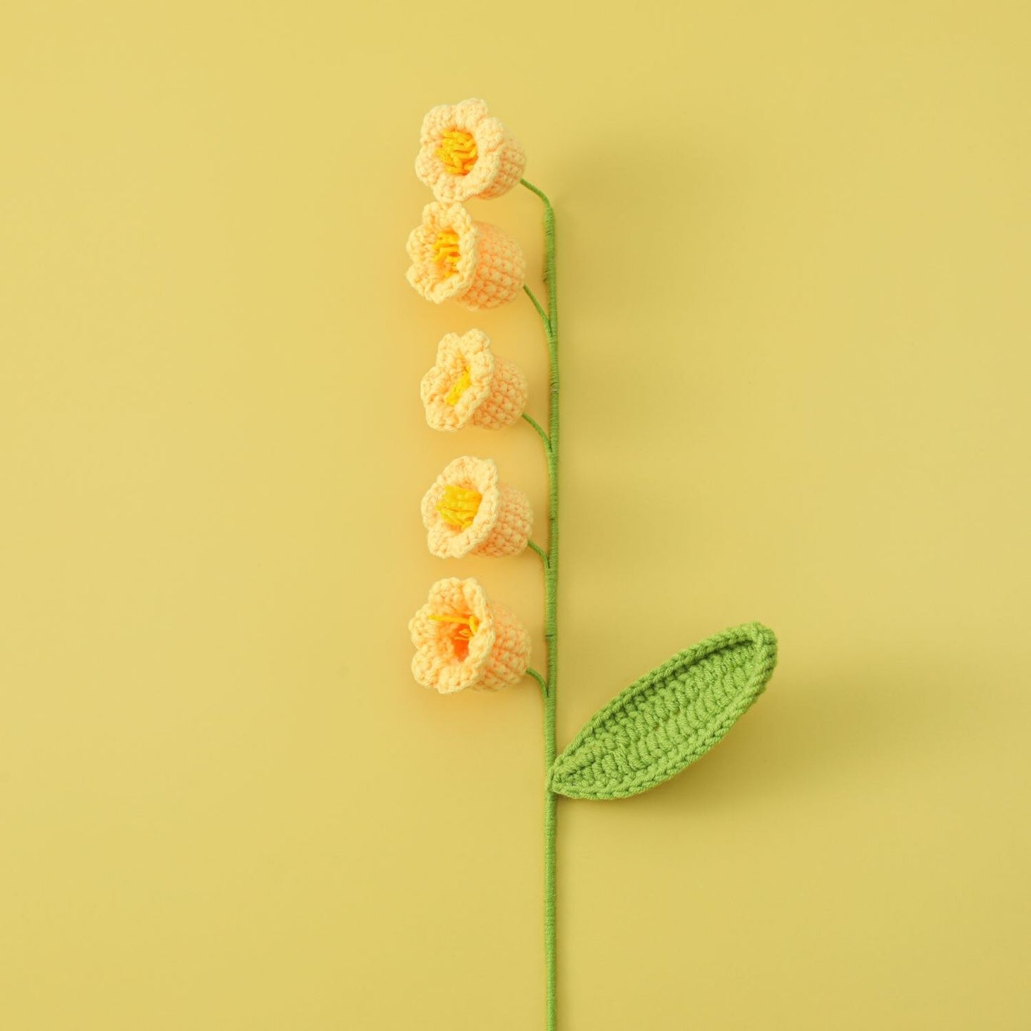Knit Flower Lily Tulips Fake Flowers Bouquet Decoration Hand-woven Home Decorate Creative Knitting Flowers