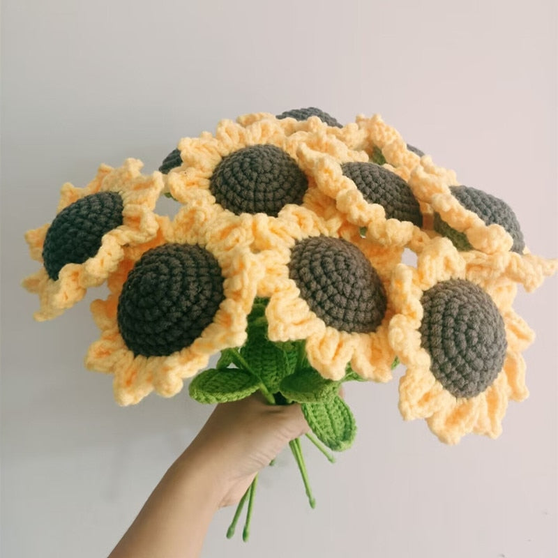 Finished 10pcs Hand-knitted Handmade Yarn Crochet Sunflower Bouquet Decorative Artificial Daisy Flowers Home Decoration