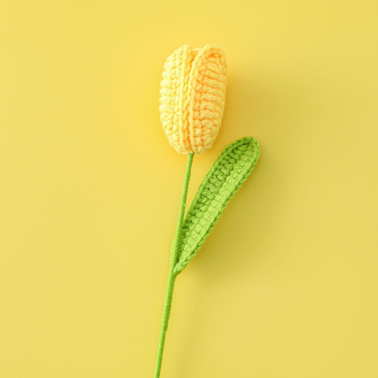 Knit Flower Lily Tulips Fake Flowers Bouquet Decoration Hand-woven Home Decorate Creative Knitting Flowers