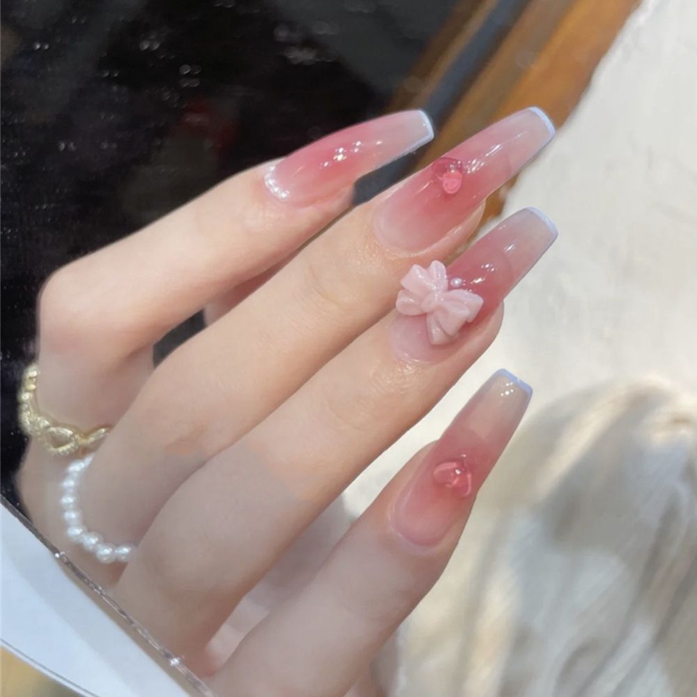 24 Pcs Artificial Wavy Line Long Round Almond False Nails Wearable French Fake Nails Full Cover Nail Tips Press On Nails