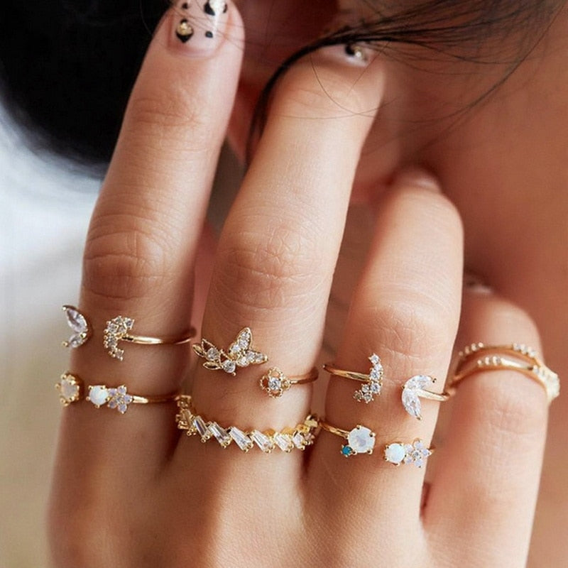 Vintage Boho Crystal Butterfly Flower Rings Set For Women Elegant Geometric Leaf Chain Tassel Knuckle Finger Rings Party Jewelry