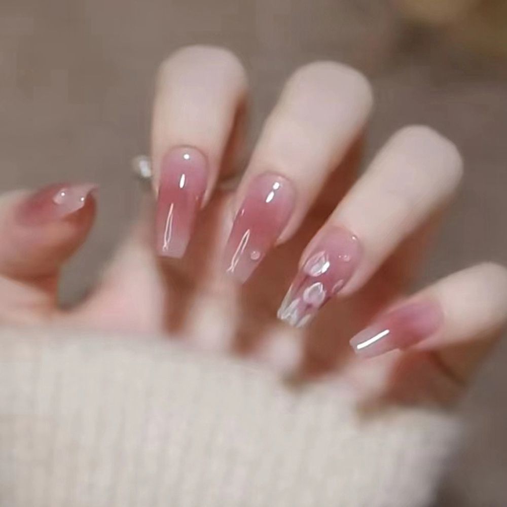 24 Pcs Artificial Wavy Line Long Round Almond False Nails Wearable French Fake Nails Full Cover Nail Tips Press On Nails