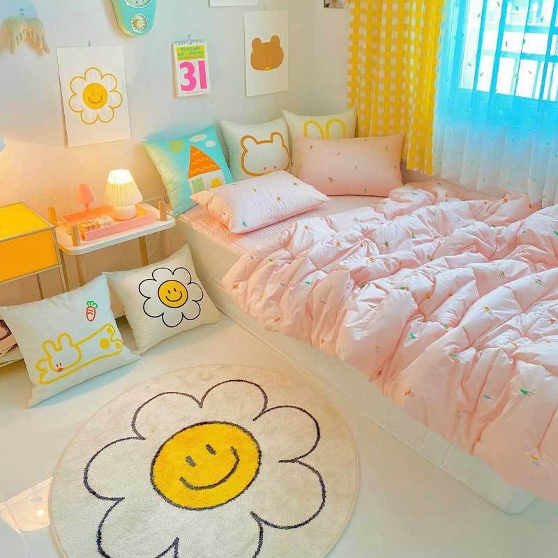 Flower Rug Living Room Nordic Smiley Flower Carpet Bedroom Bedside Area Rugs Plush Floor Mat Home Decor Non-slip Bath Mat
