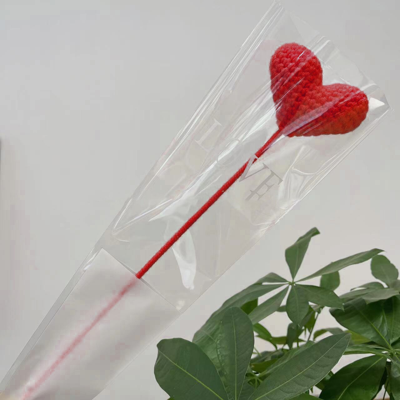 8pcs/Lot Hand-knitted Yarn Crochet LOVE Heart Shape Artificial Flowers Bouquet For Home Decorations Handicrafts Gift