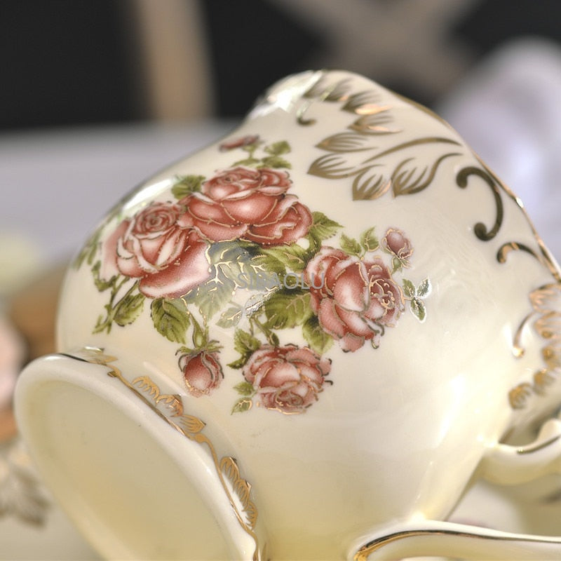 Creative Ceramic Coffee Cup and Saucer Hand Painted Rose Porcelain Tea Cup and Spoon Classic Drink Gift