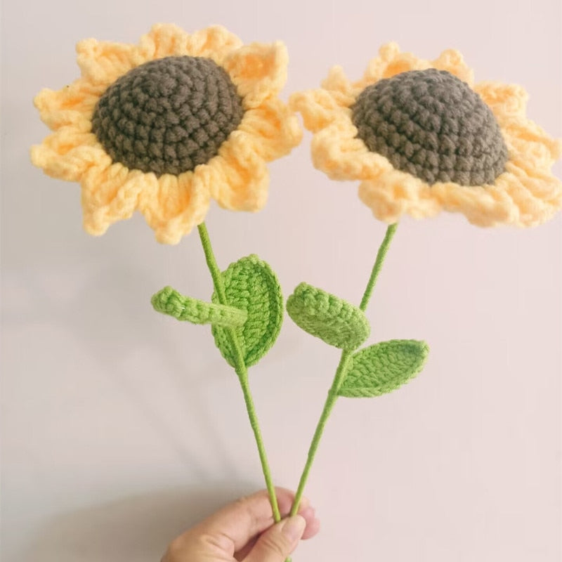 Finished 10pcs Hand-knitted Handmade Yarn Crochet Sunflower Bouquet Decorative Artificial Daisy Flowers Home Decoration