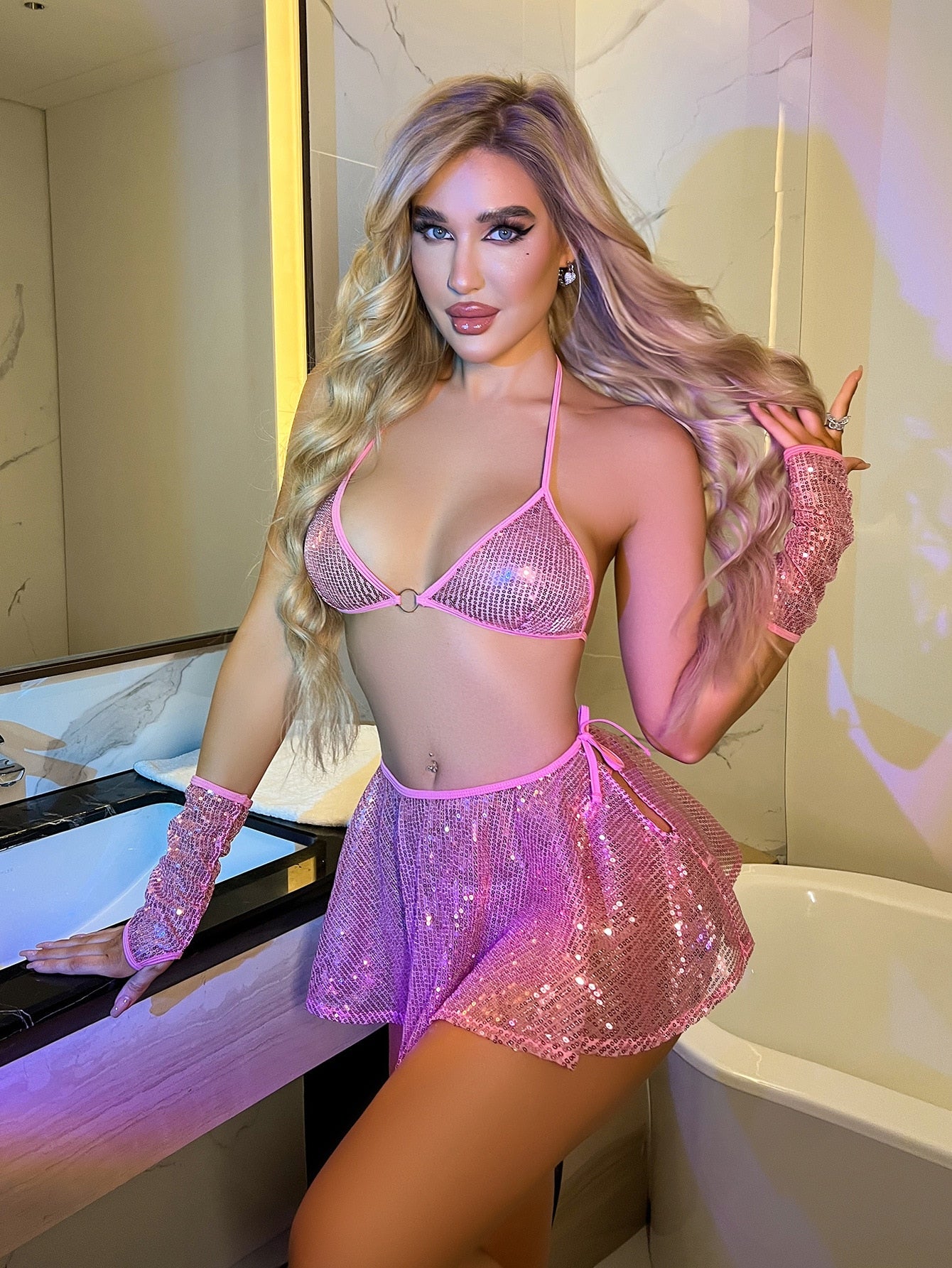 Sequined Nightclub Lingerie 4-Pieces Exotic Girls Sex Sweets Sexy Skirt With Cuff Glow In The Dark Bra And Thong Set