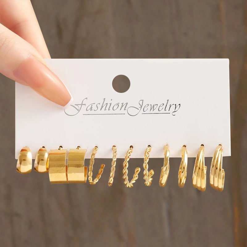 17KM Butterfly Twist Hoop Earrings Set Heart Hollow Dangle Earrings for Women Metal Gold Color Stud Earrings