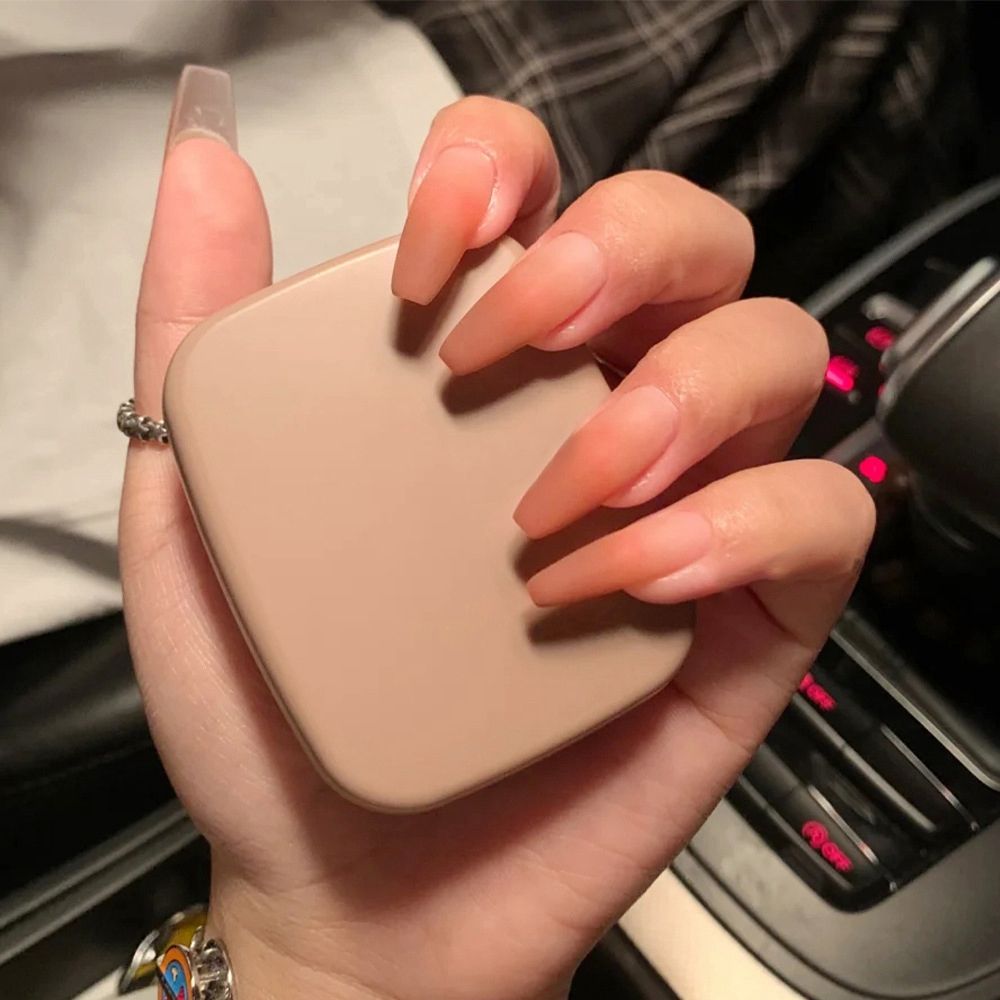 24 Pcs Artificial Wavy Line Long Round Almond False Nails Wearable French Fake Nails Full Cover Nail Tips Press On Nails