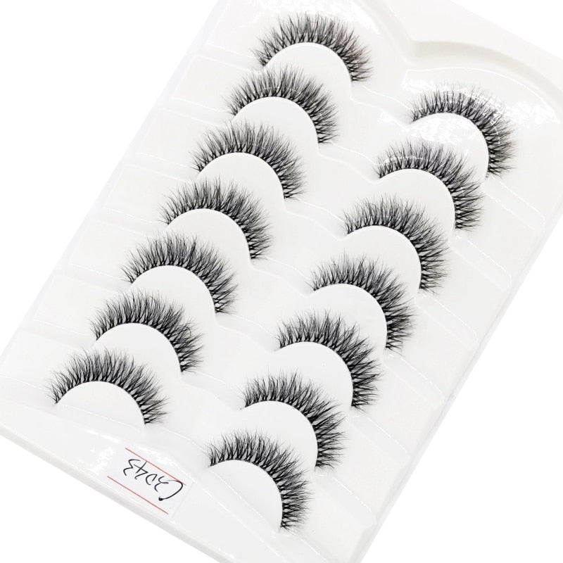 Clear Band Lashes Natural Long 3D Wispy Mink Eyelashes Lightweight Invisible Band Fluffy Eye Lashes 7 Pairs Fake Eyelashes