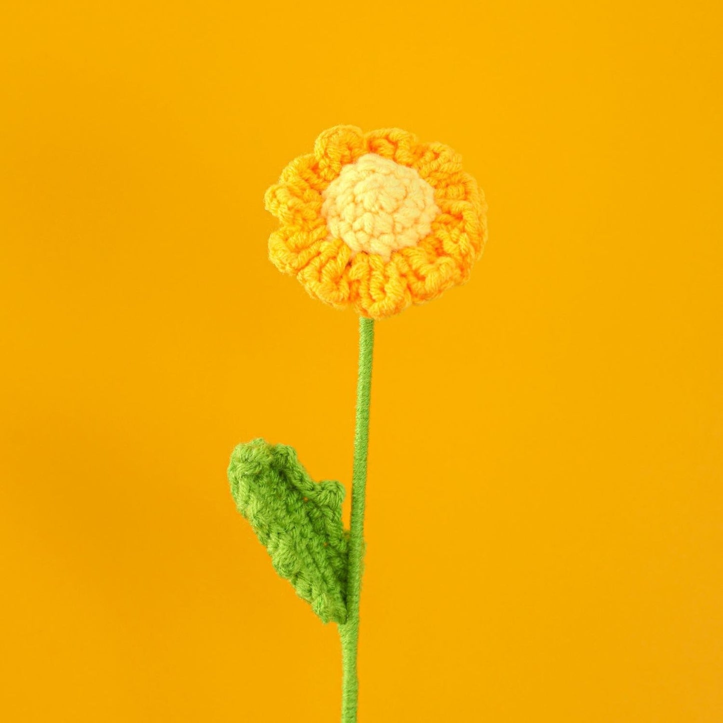 Knit Flower Lily Tulips Fake Flowers Bouquet Decoration Hand-woven Home Decorate Creative Knitting Flowers